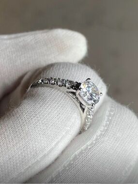 Sterling Silver 925 Brilliant Round Solitaire Pavé Engagement Ring in Silver